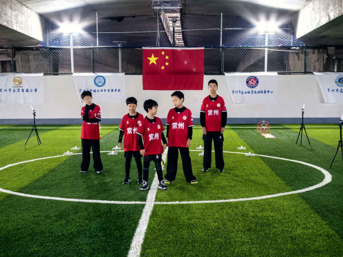 拓普思无人机助力常州“钟青杯”青少年足球赛热血开场